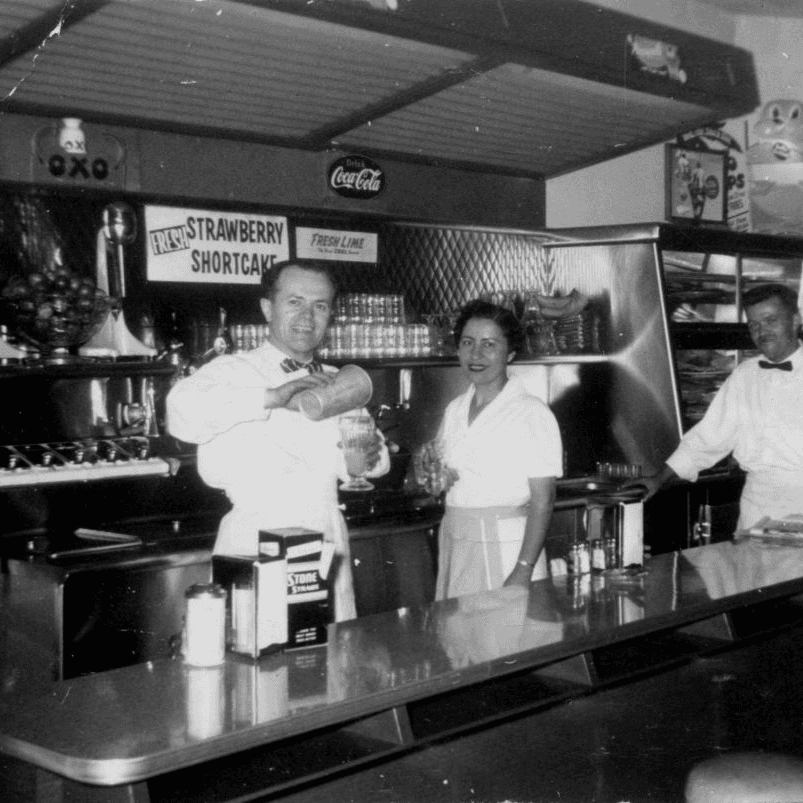 The Macedonian Diner: Architects of Toronto's Restaurant Scene